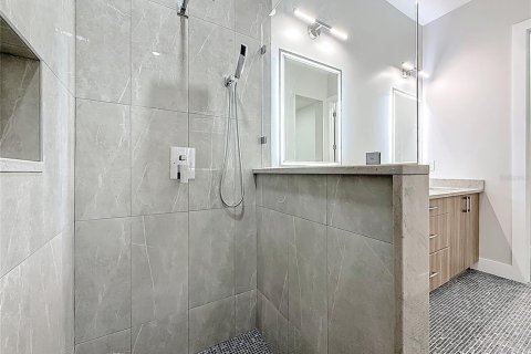 Villa ou maison à vendre à Tampa, Floride: 5 chambres, 332.96 m2 № 2148133 - photo 26