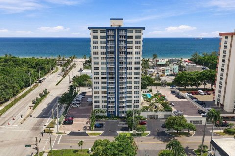 Copropriété à louer à Fort Lauderdale, Floride: 3 pièces, 37.16 m2 № 2411369 - photo 10