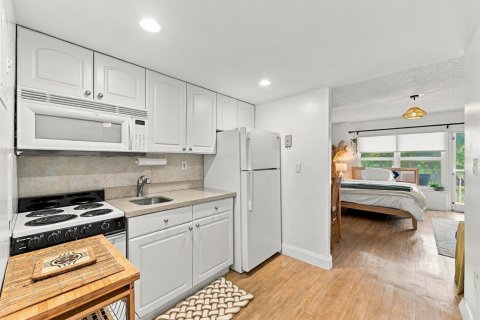 Condo à Fort Lauderdale, Floride, 3 pièces  № 2411369
