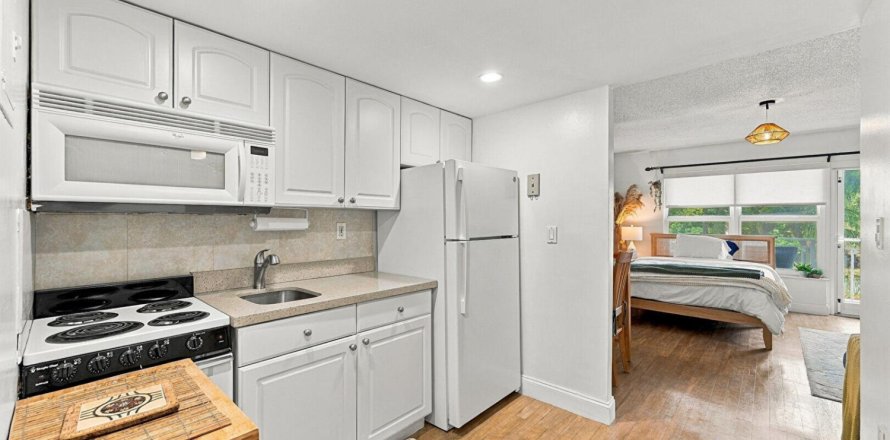 Condo à Fort Lauderdale, Floride, 3 pièces  № 2411369