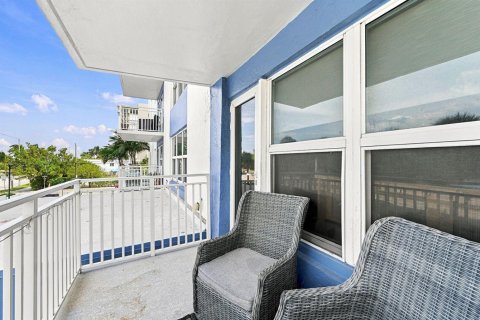 Copropriété à louer à Fort Lauderdale, Floride: 3 pièces, 37.16 m2 № 2411369 - photo 7