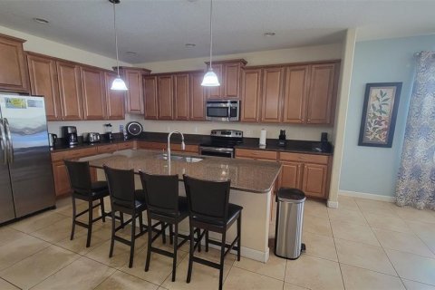 Casa en venta en Kissimmee, Florida, 6 dormitorios, 305.74 m2 № 1619155 - foto 9