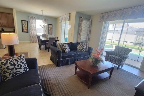 Casa en venta en Kissimmee, Florida, 6 dormitorios, 305.74 m2 № 1619155 - foto 15