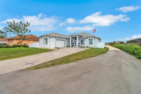 Casa en venta en Naples, Florida, 3 dormitorios, 167.22 m2 № 2211345 - foto 2