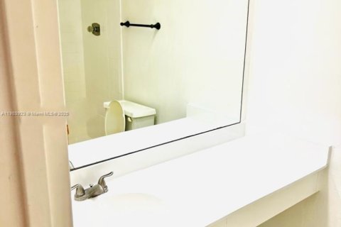 Copropriété à vendre à Sunny Isles Beach, Floride: 2 chambres, 138.24 m2 № 1954817 - photo 6