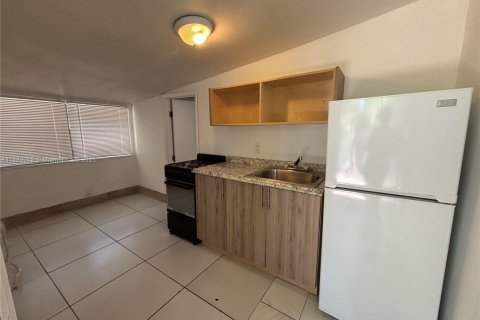 Appartement à louer à Fort Lauderdale, Floride: 1 chambre, 363.81 m2 № 1921513 - photo 1