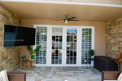 Casa en alquiler en Miami Lakes, Florida, 4 dormitorios, 206.43 m2 № 2020402 - foto 27