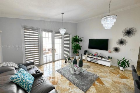 Casa en alquiler en Miami Lakes, Florida, 4 dormitorios, 206.43 m2 № 2020402 - foto 8