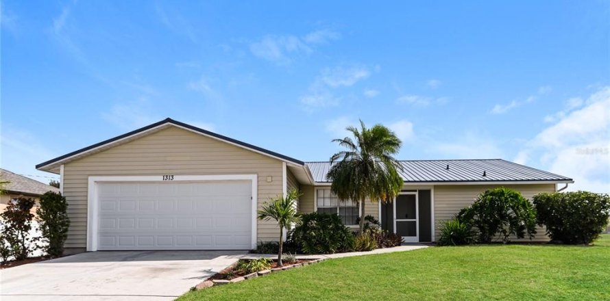 Casa en Cape Coral, Florida 3 dormitorios, 138.33 m2 № 1432028