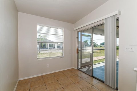 Casa en alquiler en Cape Coral, Florida, 3 dormitorios, 138.33 m2 № 1432028 - foto 6