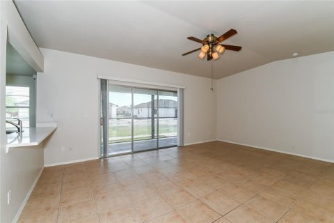 Casa en alquiler en Cape Coral, Florida, 3 dormitorios, 138.33 m2 № 1432028 - foto 3