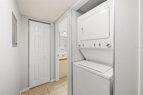 Condominio en venta en Bradenton, Florida, 2 dormitorios, 109.07 m2 № 1733982 - foto 12