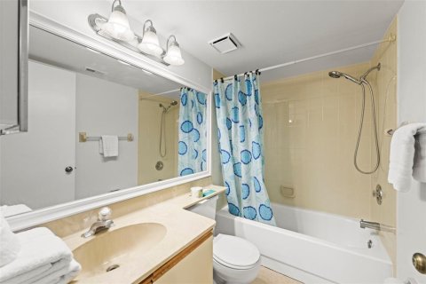 Condominio en venta en Bradenton, Florida, 2 dormitorios, 109.07 m2 № 1733982 - foto 11