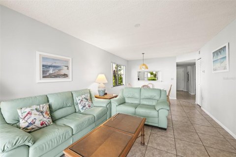 Condominio en venta en Bradenton, Florida, 2 dormitorios, 109.07 m2 № 1733982 - foto 15