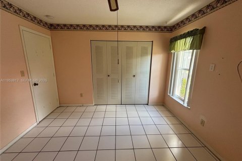 Villa ou maison à vendre à Miami, Floride: 3 chambres, 131.74 m2 № 2080400 - photo 16