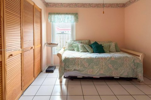 Villa ou maison à vendre à Miami, Floride: 3 chambres, 131.74 m2 № 2080400 - photo 22