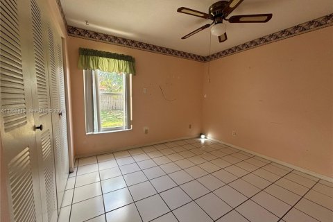 Villa ou maison à vendre à Miami, Floride: 3 chambres, 131.74 m2 № 2080400 - photo 14