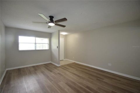 House in Lakeland, Florida 3 bedrooms, 144.74 sq.m. № 1903589 - photo 14