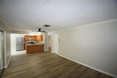 House in Lakeland, Florida 3 bedrooms, 144.74 sq.m. № 1903589 - photo 19