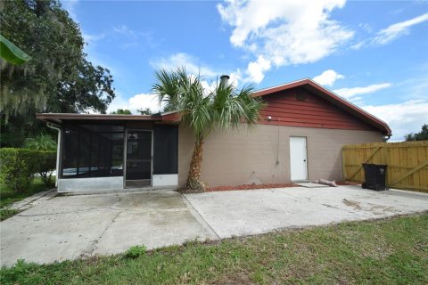 House in Lakeland, Florida 3 bedrooms, 144.74 sq.m. № 1903589 - photo 12