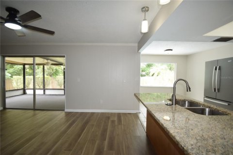 House in Lakeland, Florida 3 bedrooms, 144.74 sq.m. № 1903589 - photo 15