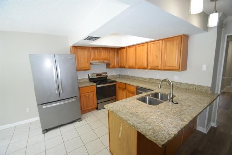 House in Lakeland, Florida 3 bedrooms, 144.74 sq.m. № 1903589 - photo 16