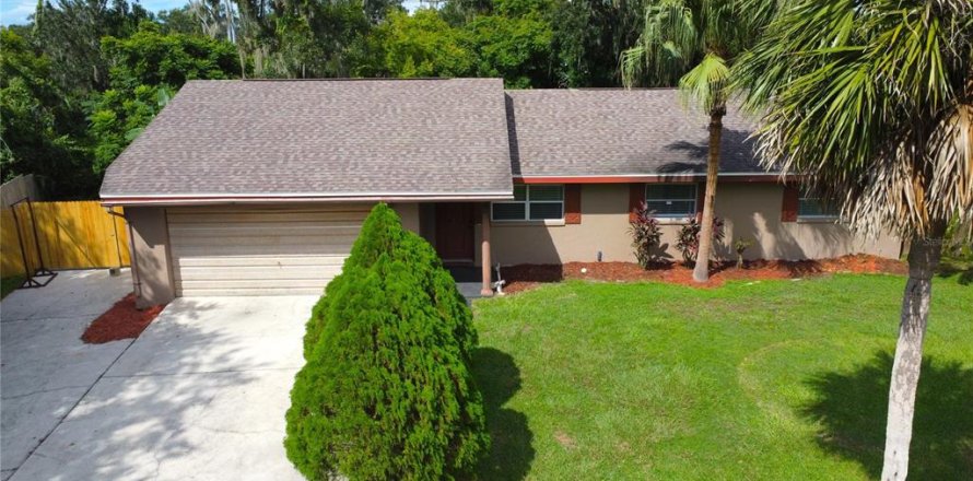 Casa en Lakeland, Florida 3 dormitorios, 144.74 m2 № 1903589