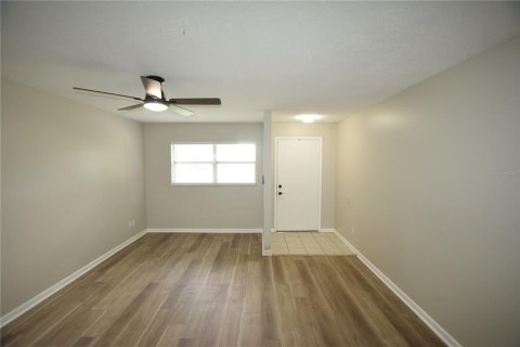 House in Lakeland, Florida 3 bedrooms, 144.74 sq.m. № 1903589 - photo 13