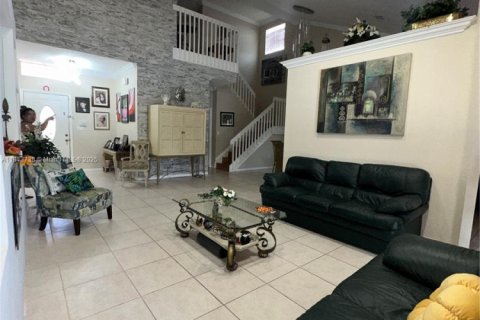 Casa en venta en Miramar, Florida, 3 dormitorios, 186.27 m2 № 1969031 - foto 6