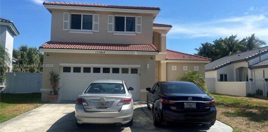 Casa en Miramar, Florida 3 dormitorios, 186.27 m2 № 1969031