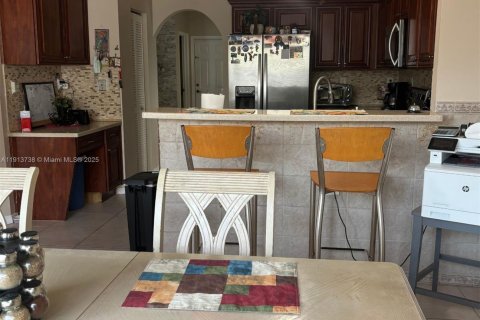 Casa en venta en Miramar, Florida, 3 dormitorios, 186.27 m2 № 1969031 - foto 7