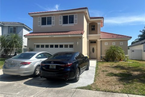 Casa en venta en Miramar, Florida, 3 dormitorios, 186.27 m2 № 1969031 - foto 3