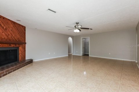 Villa ou maison à louer à Tampa, Floride: 3 chambres, 137.96 m2 № 2117092 - photo 5