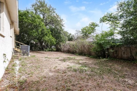 Villa ou maison à louer à Tampa, Floride: 3 chambres, 137.96 m2 № 2117092 - photo 16