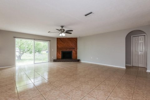 Villa ou maison à louer à Tampa, Floride: 3 chambres, 137.96 m2 № 2117092 - photo 4