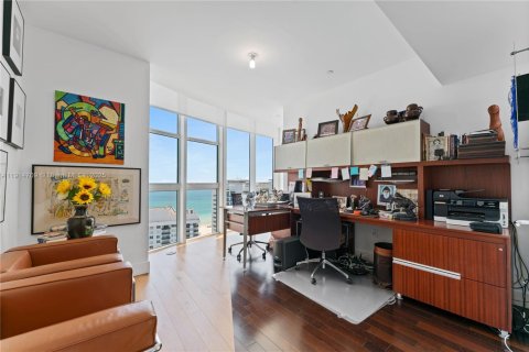 Copropriété à louer à Miami Beach, Floride: 3 chambres, 241.55 m2 № 1970984 - photo 16