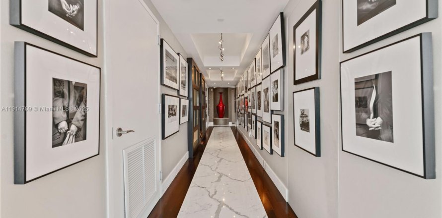 Condo à Miami Beach, Floride, 3 chambres  № 1970984