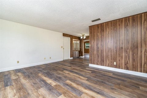 House in Cape Coral, Florida 3 bedrooms, 133.69 sq.m. № 1811008 - photo 3