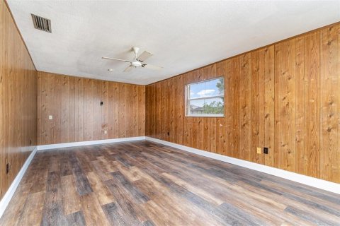 House in Cape Coral, Florida 3 bedrooms, 133.69 sq.m. № 1811008 - photo 13