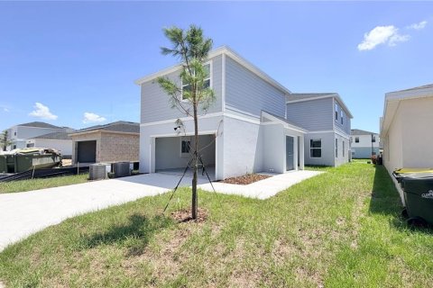 House in Clermont, Florida 1 bedroom, 37.16 sq.m. № 2223159