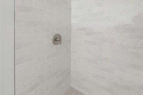 Condominio en venta en Saint Petersburg, Florida, 2 dormitorios, 130.06 m2 № 2210516 - foto 14