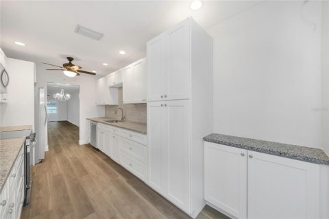 Condominio en venta en Saint Petersburg, Florida, 2 dormitorios, 130.06 m2 № 2210516 - foto 8