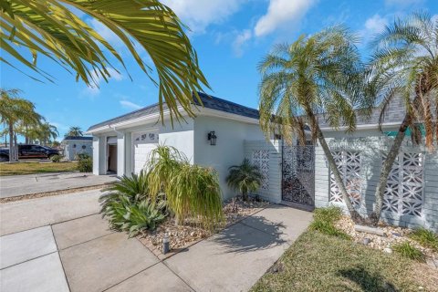Condominio en venta en Saint Petersburg, Florida, 2 dormitorios, 130.06 m2 № 2210516 - foto 23