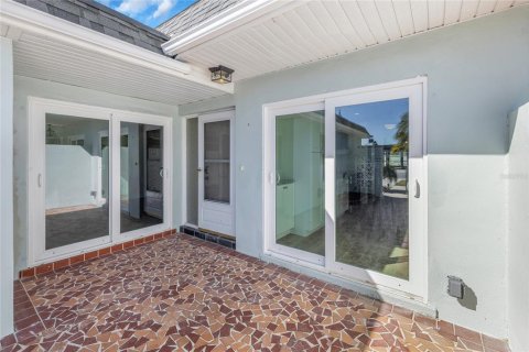 Condominio en venta en Saint Petersburg, Florida, 2 dormitorios, 130.06 m2 № 2210516 - foto 24