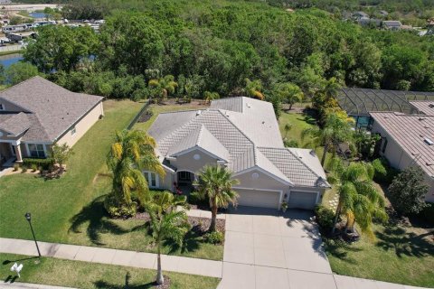 Casa en Apollo Beach, Florida 4 dormitorios, 205.59 m2 № 2236028
