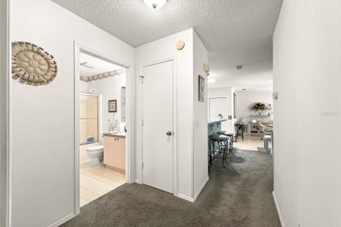 House in The Villages, Florida 2 bedrooms, 104.14 sq.m. № 1757235 - photo 23