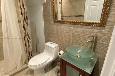 Adosado en alquiler en Hialeah, Florida, 3 dormitorios, 109.62 m2 № 1923800 - foto 9