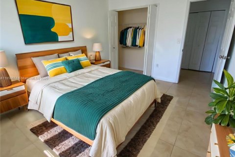 Снять в аренду таунхаус в Хайалиа, Флорида 3 спальни, 109.62м2, № 1923800 - фото 15