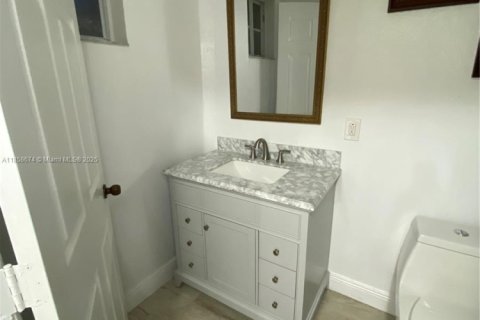 Adosado en alquiler en Hialeah, Florida, 3 dormitorios, 109.62 m2 № 1923800 - foto 11