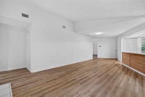 Купить виллу или дом в Палм-Кост, Флорида 10 комнат, 270.25м2, № 2149011 - фото 8